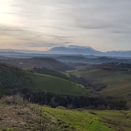 بيت للعطل Chalet In Campagna