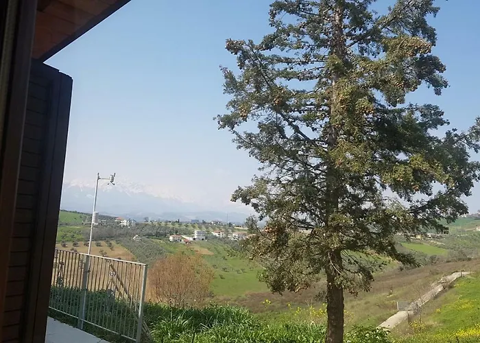 Chalet In Campagna * צ'יטה סנט'אנג'לו